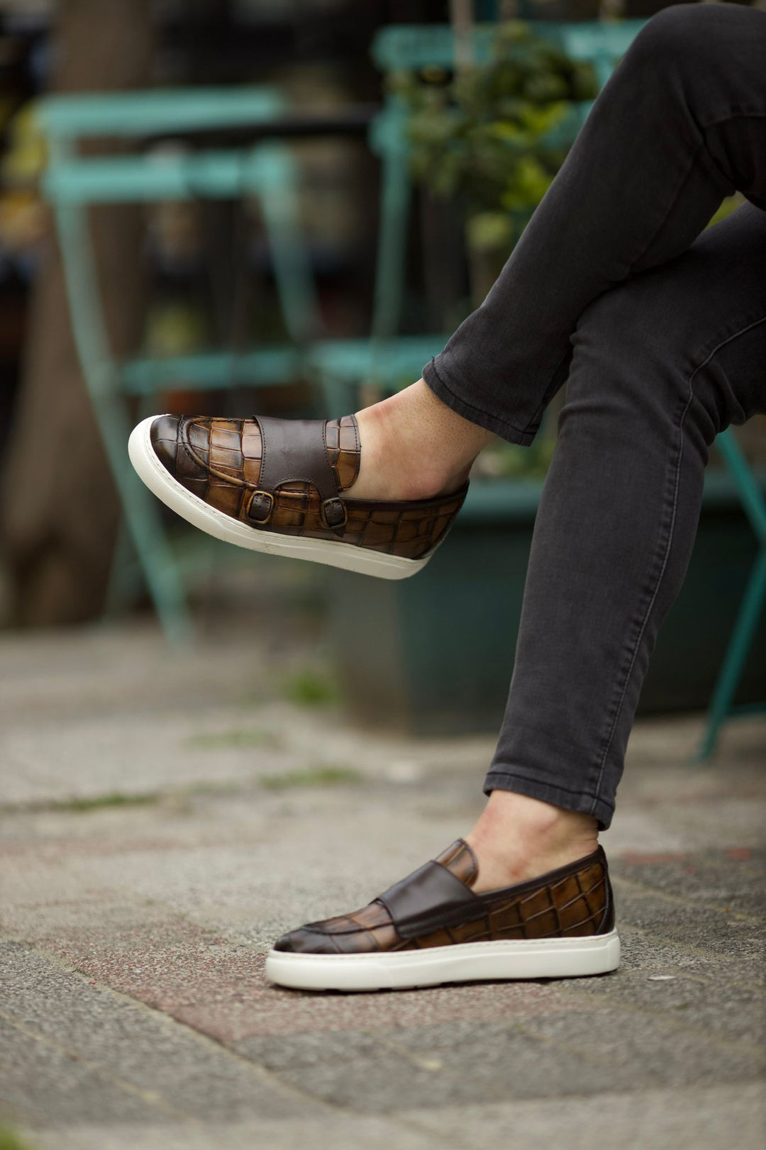 Crocodile Pattern Loafer With Pool Sole Buckle Detail - Brown