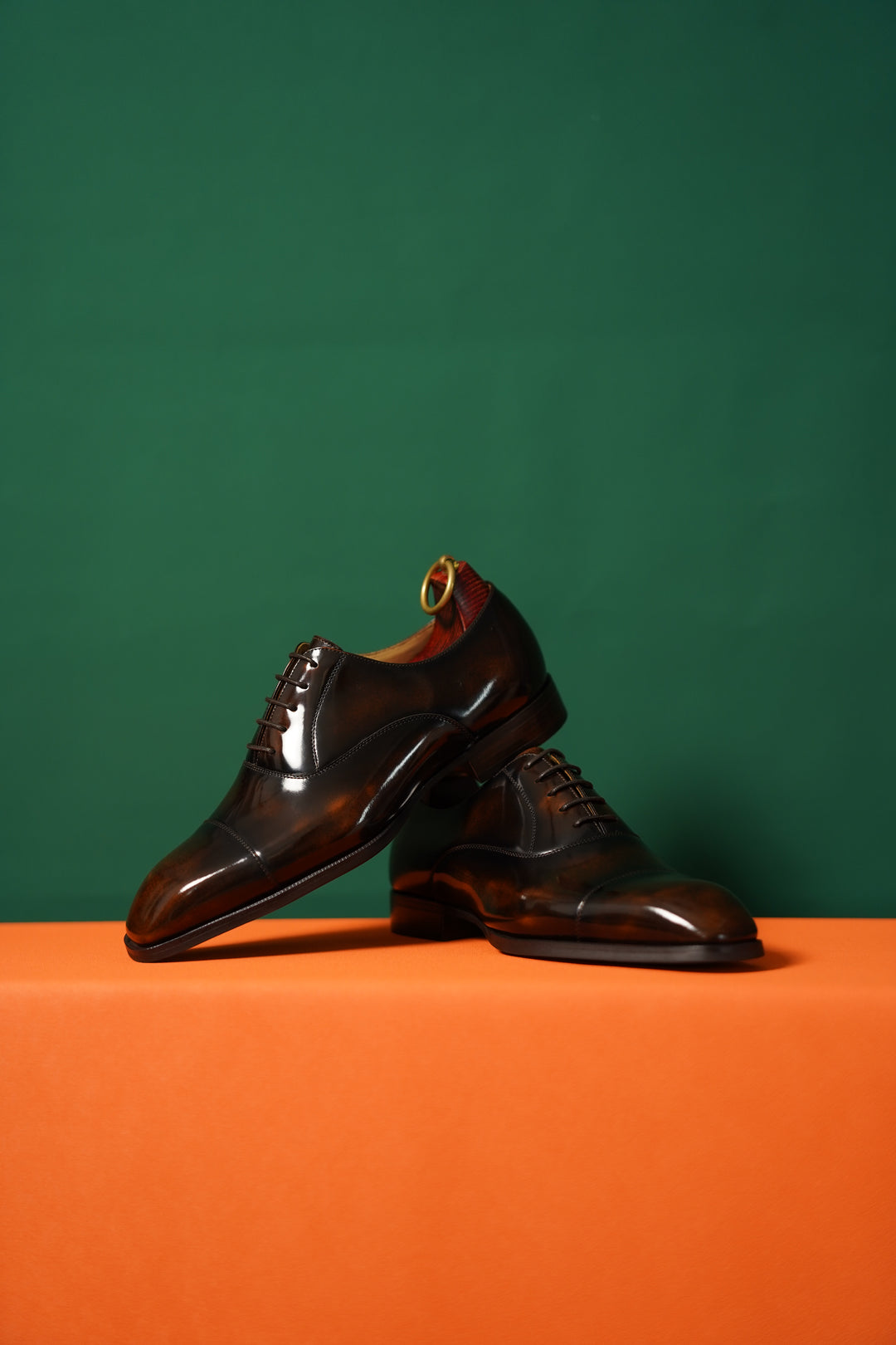 MenStyleWith Oxford Patent Leather Shoes