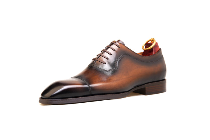 Cap Toe Oxford Leather shoes