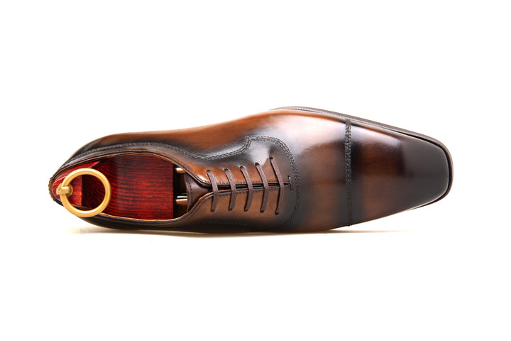 Cap Toe Oxford Leather shoes