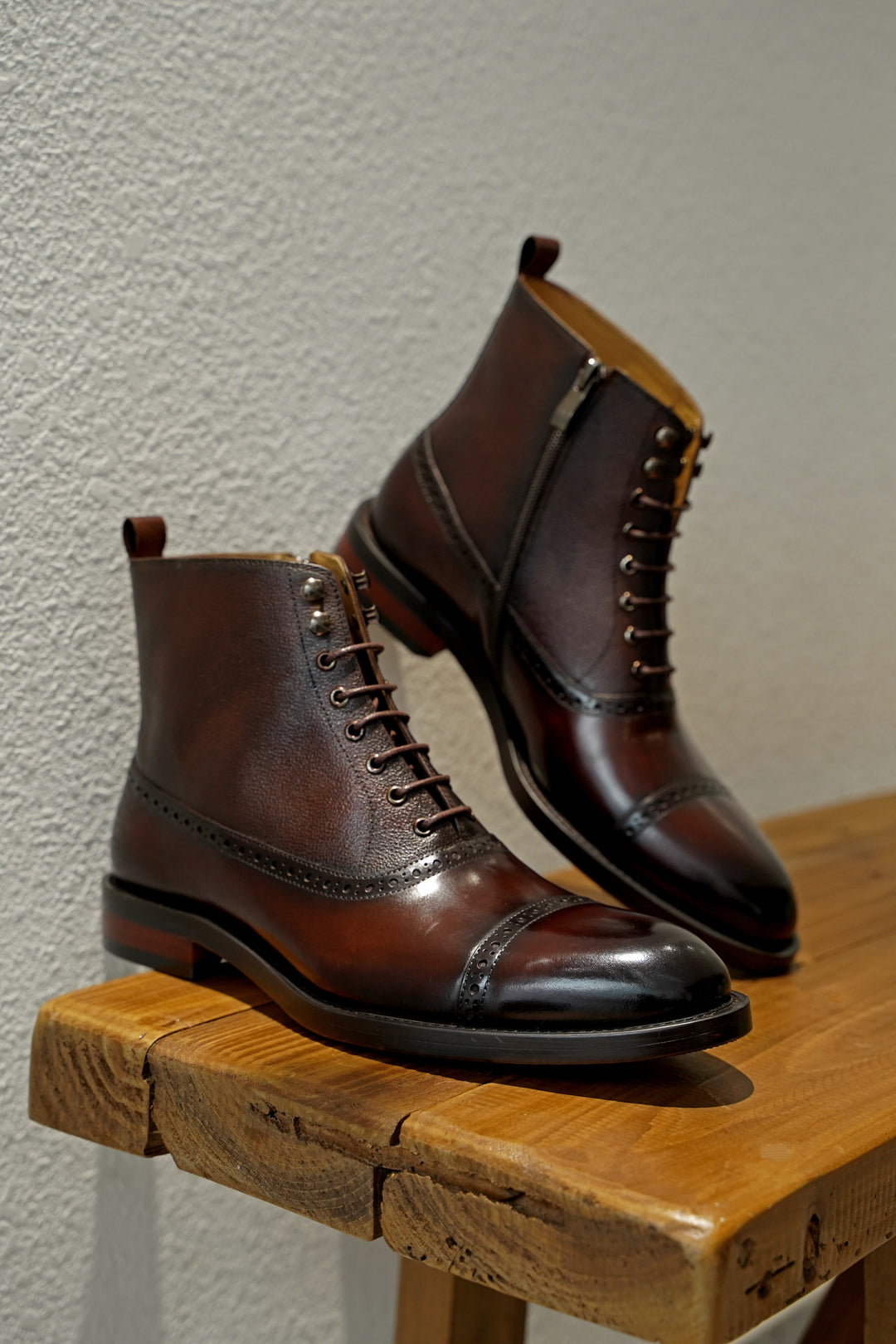 MenStyleWith Handmade Leather Boots MB401