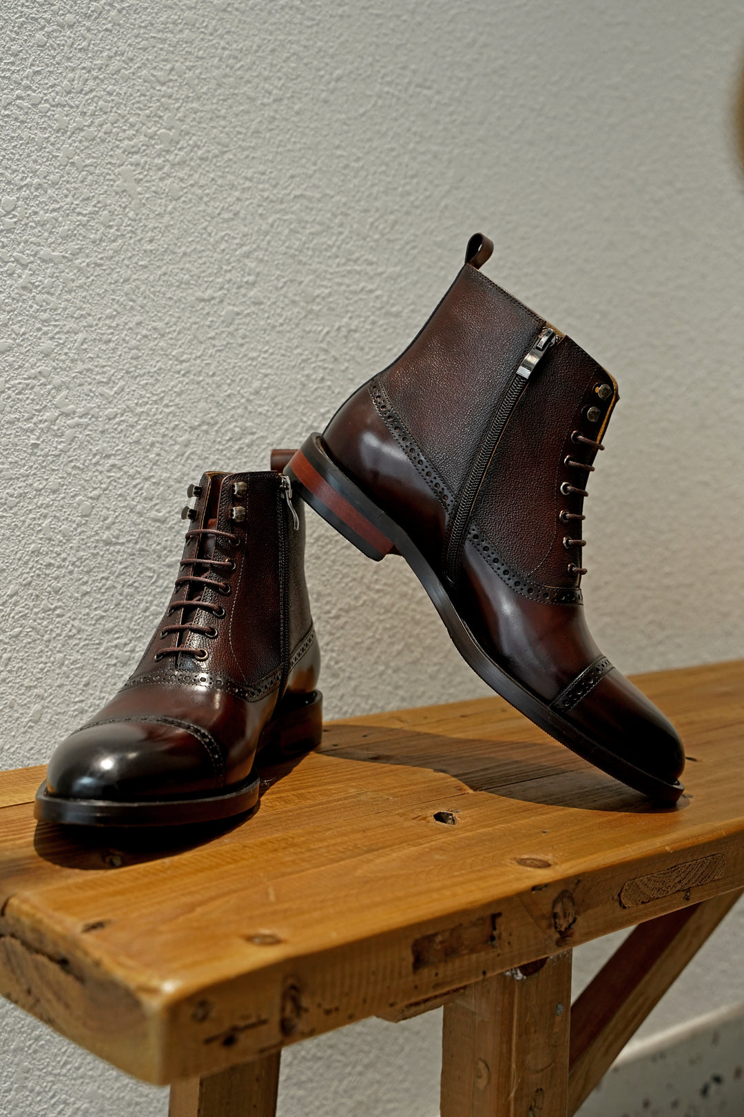 MenStyleWith Handmade Leather Boots MB401