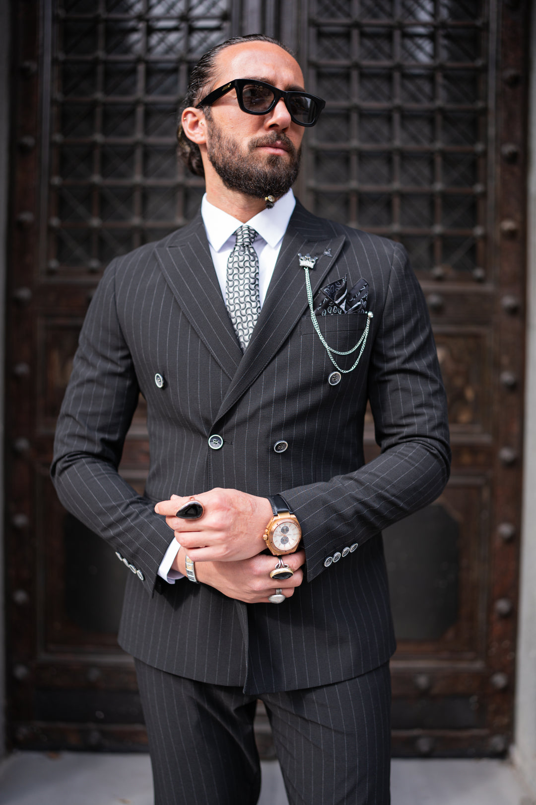 Double-Breasted Suit Eithe Self - Striping Pattern - Black