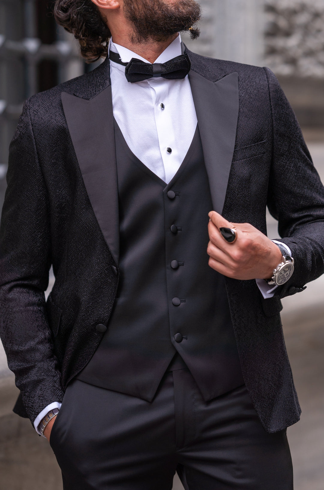 Special Design Slim Fit Self-patterned Satin Collar Tuxedo - Black