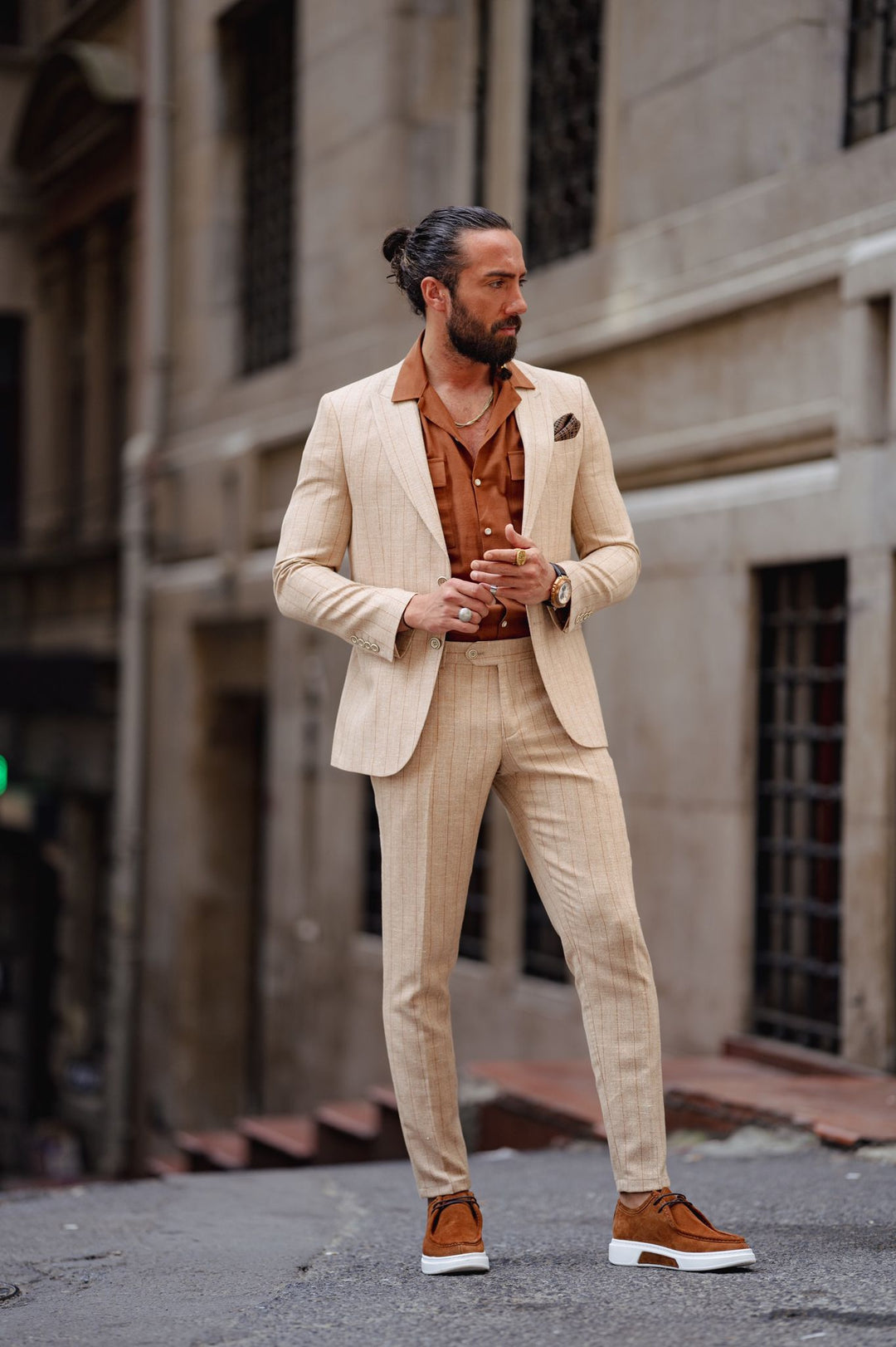 Mono Collar Line Detailed Slim Fit Suit - Beige
