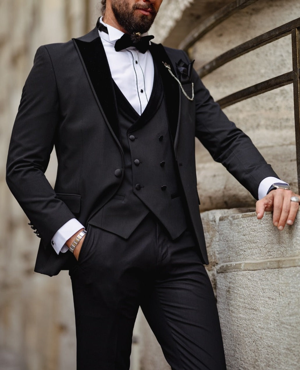 Velvet Collar Tuxedo - Black
