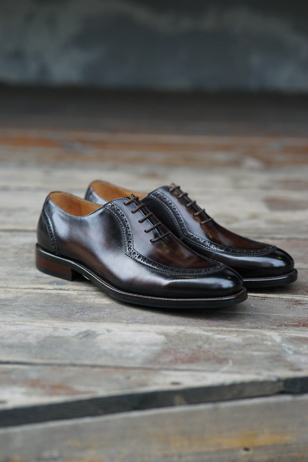 Apron Toe Oxford Shoes