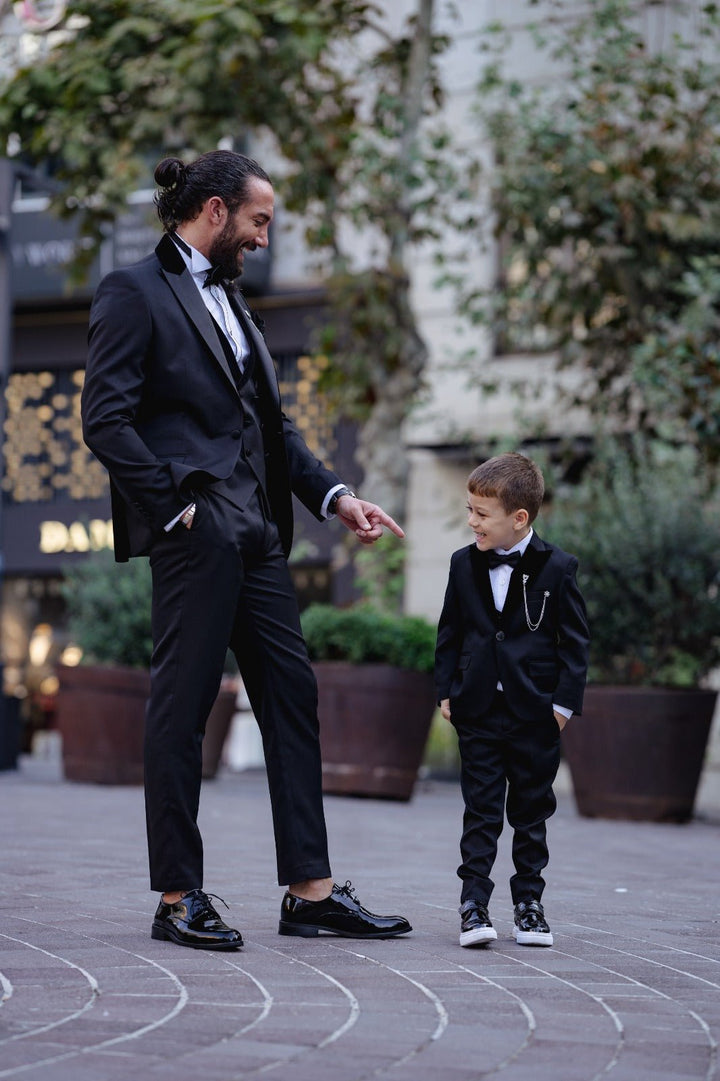 Boy Tuxedo With Velvet Collar Detail - Black