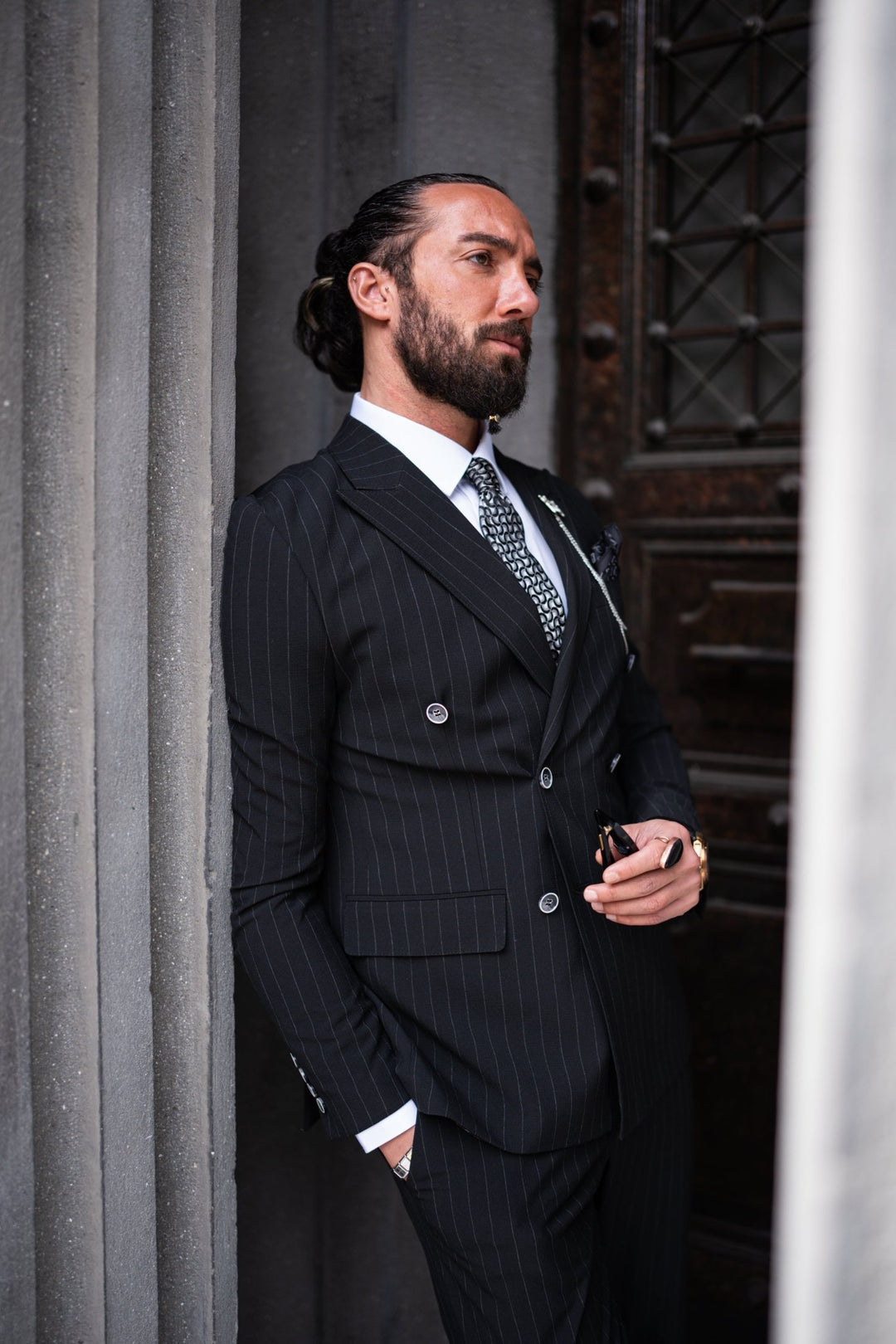 Double-Breasted Suit Eithe Self - Striping Pattern - Black