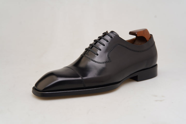 Cap Toe Oxford Leather shoes