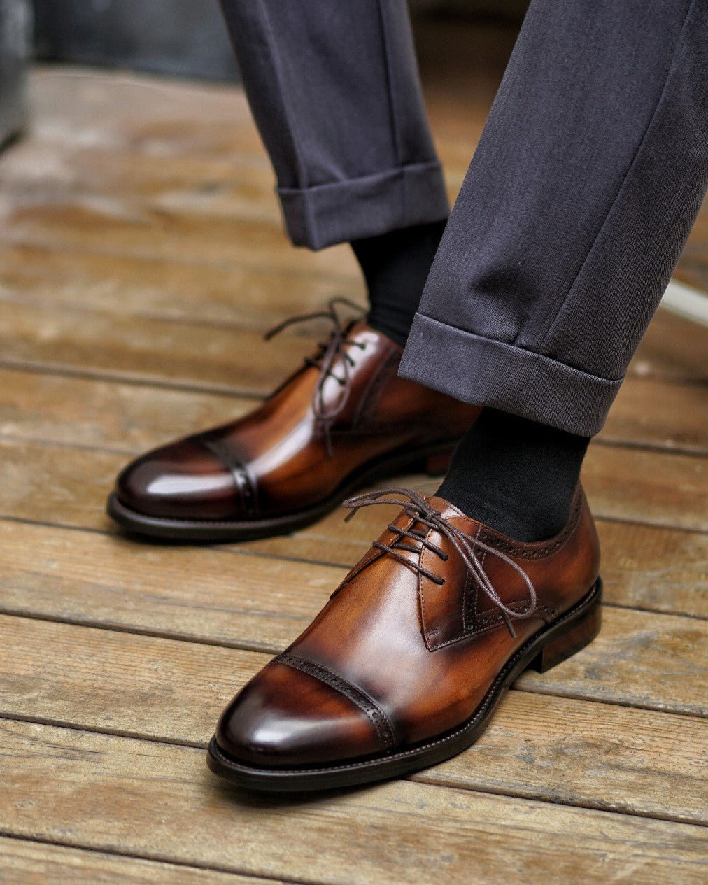 Cap Toe Quarter Brogue Derby Shoes