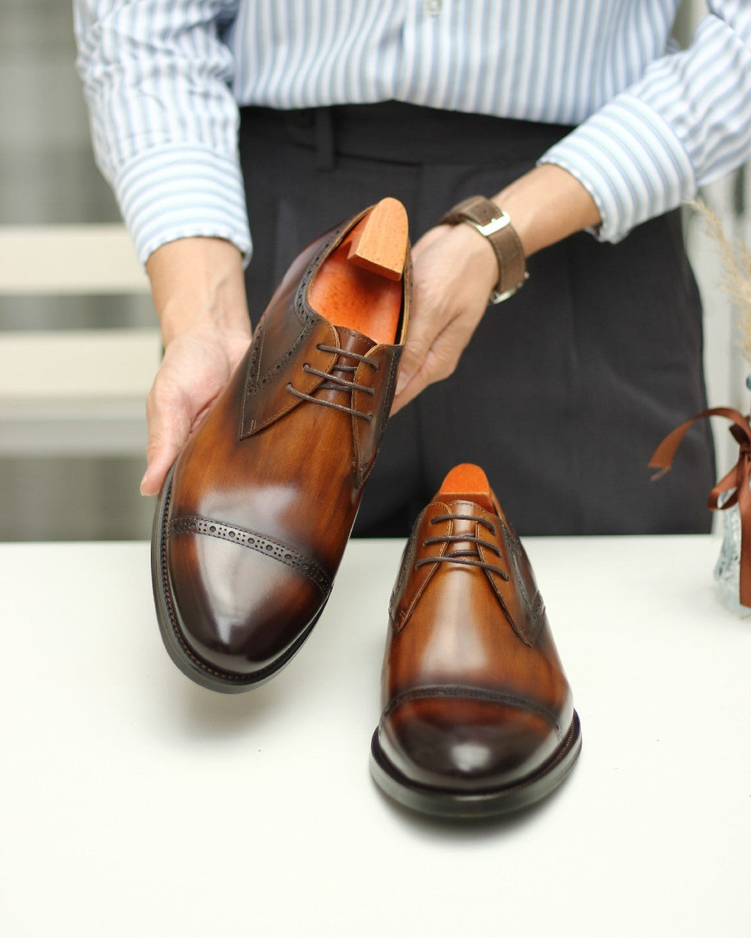 Cap Toe Quarter Brogue Derby Shoes