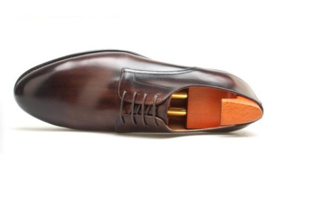 Wholecut Derby Leather Shoes