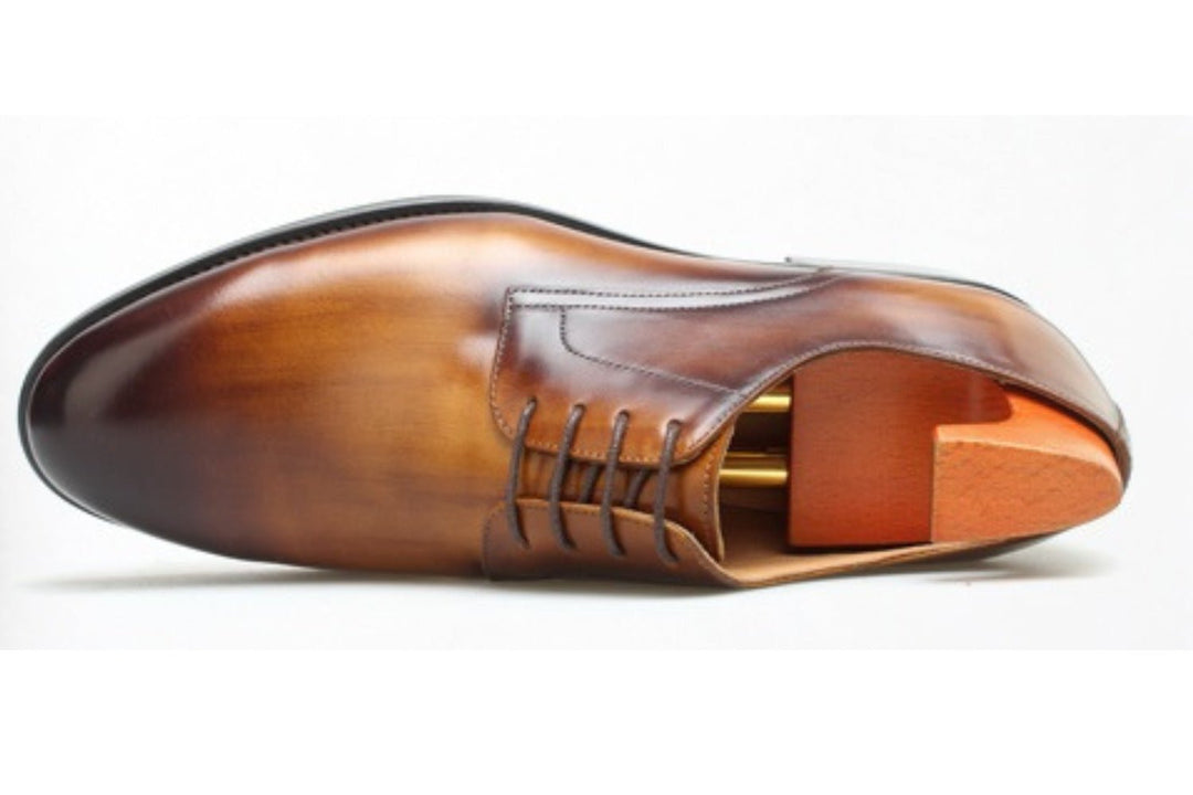 Wholecut Derby Leather Shoes