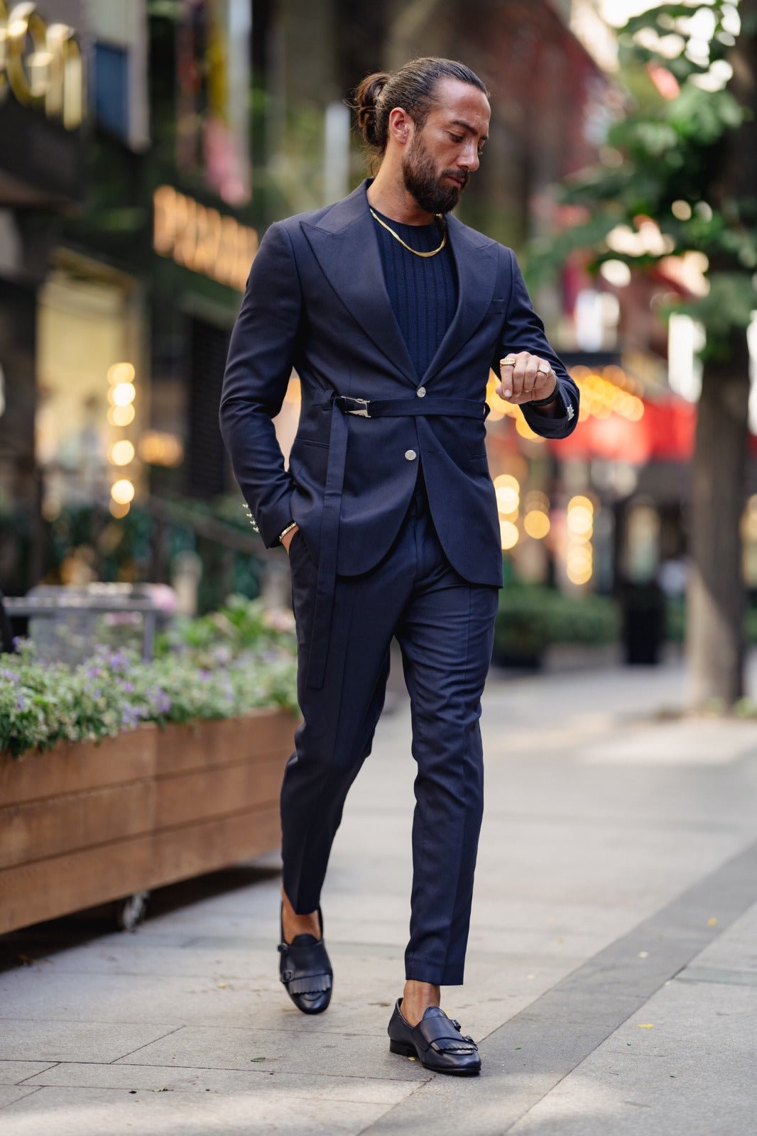 Pointed Collar Belt And Accessory Suit - Navy Blue