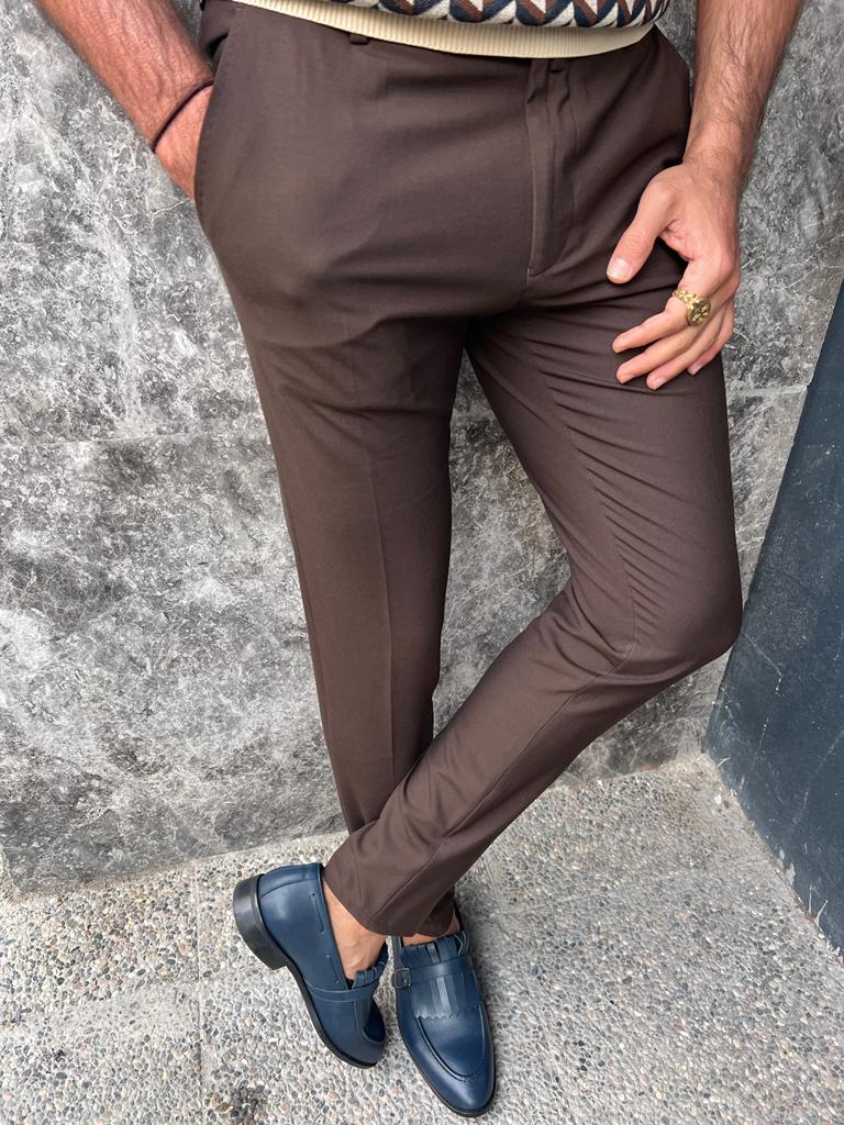 Slim Fit Fabric Trousers With Side Pockets-Brown