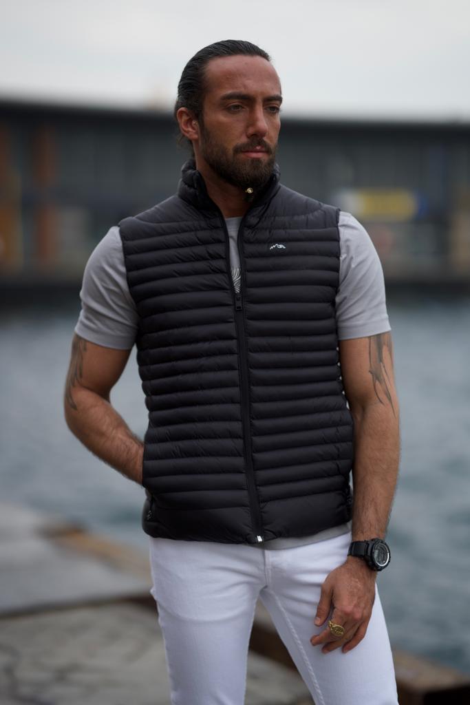 Slim Fit Puffer Vest- Black