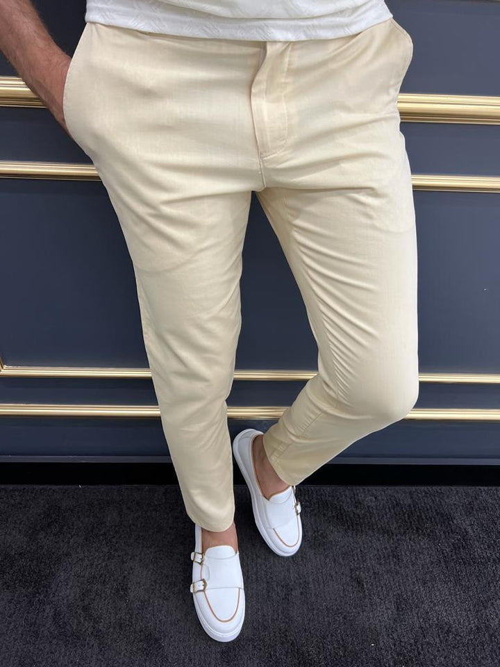 Pantalon en tissu jaune avec détail en piqué à carreaux