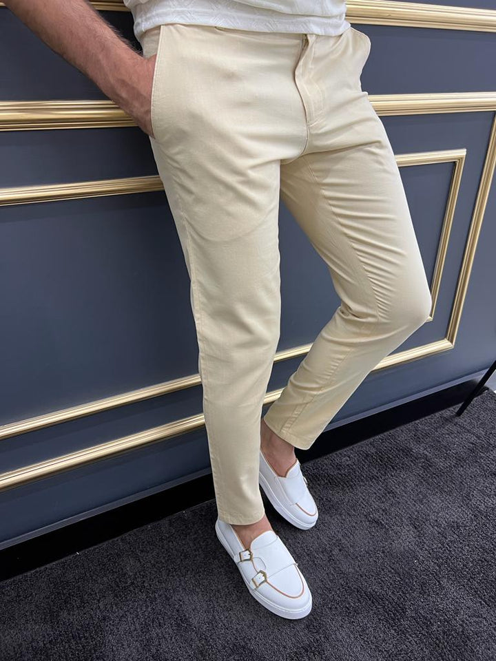 Pantalon en tissu jaune avec détail en piqué à carreaux