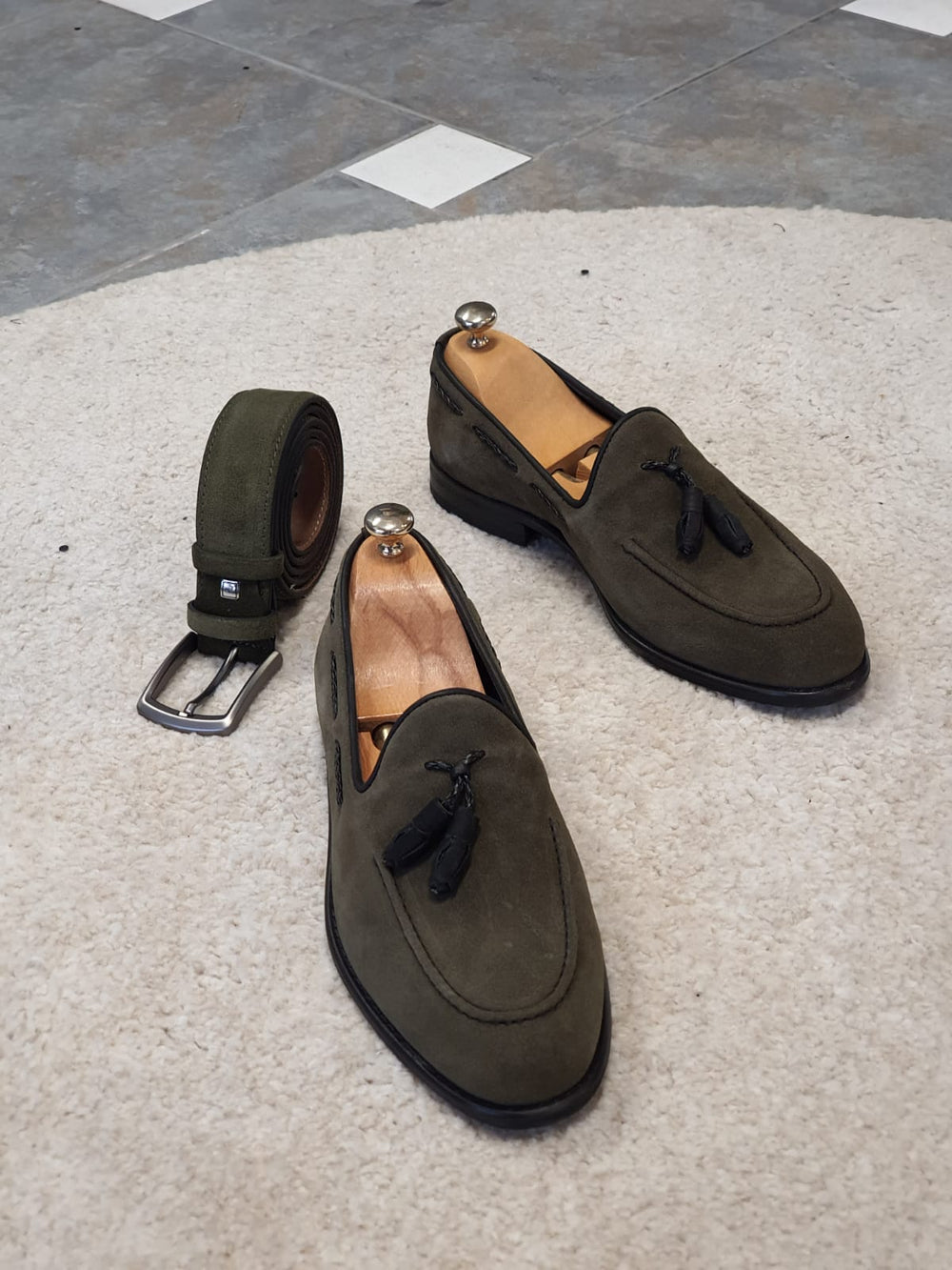 Vince MenStyleWith Special Edition Khaki Suede Shoes - MenStyleWith
