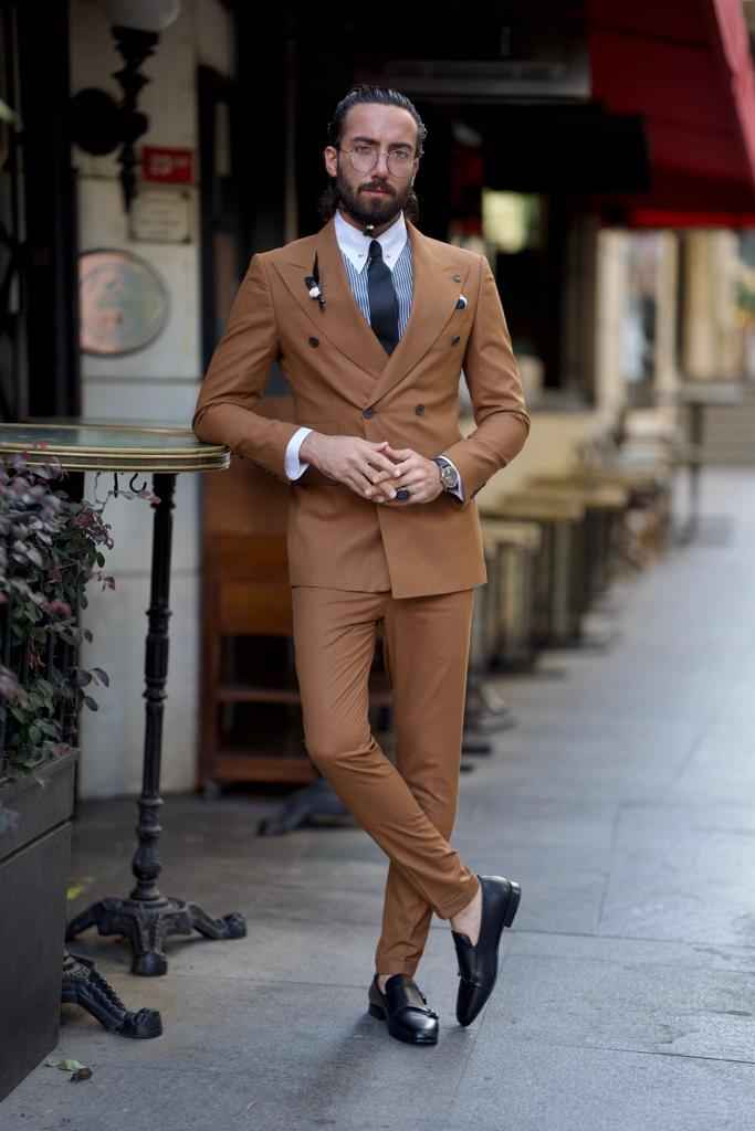 Double-breasted Suit -  Camel