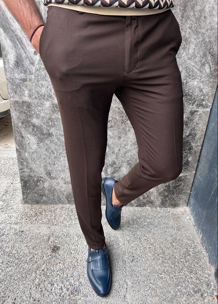 Slim Fit Fabric Trousers With Side Pockets-Brown